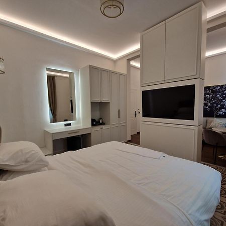 Jensen Luxury Suites Rhodes City Exterior foto