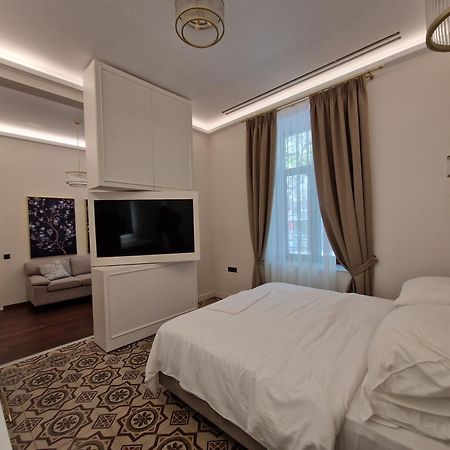 Jensen Luxury Suites Rhodes City Exterior foto