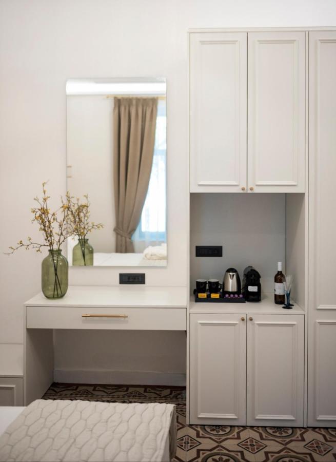 Jensen Luxury Suites Rhodes City Exterior foto