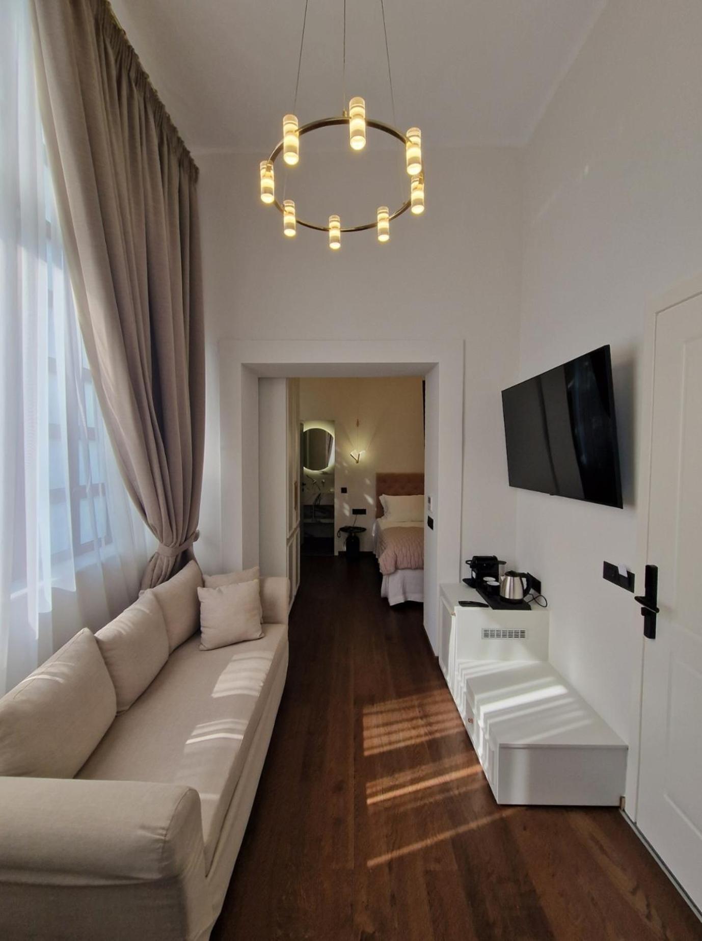 Jensen Luxury Suites Rhodes City Exterior foto
