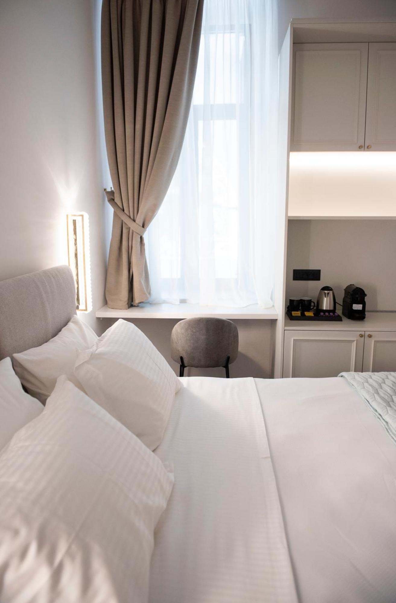 Jensen Luxury Suites Rhodes City Exterior foto